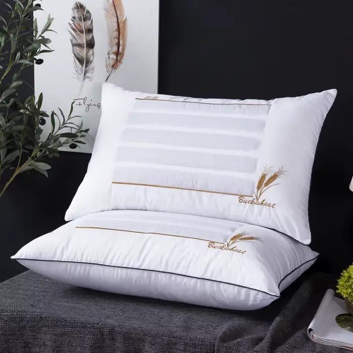Oreiller en coton 48x74cm avec garnissage de graines de Cassia et de sarrasin, lavande et jasmin – A