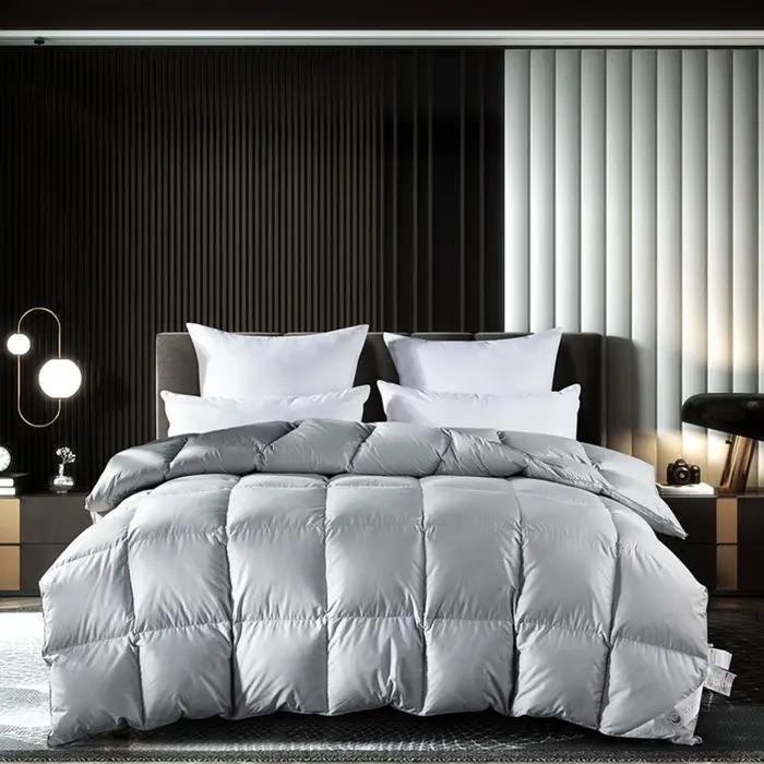 Couette en duvet d'oie 95% remplissage