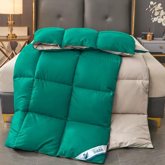 Couette en duvet d'oie blanche comme rembourrage