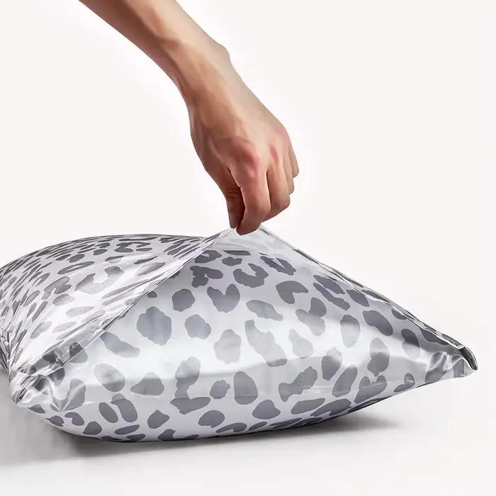 Taie d'oreiller en satin pour cheveux et peau