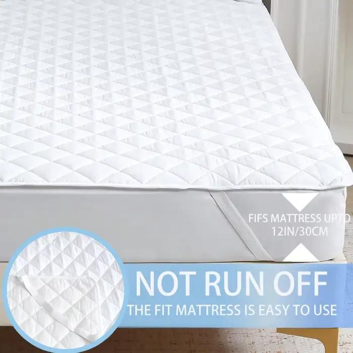 Protecteur de matelas à carreaux 100 % imperméable | Motif de grille carrée