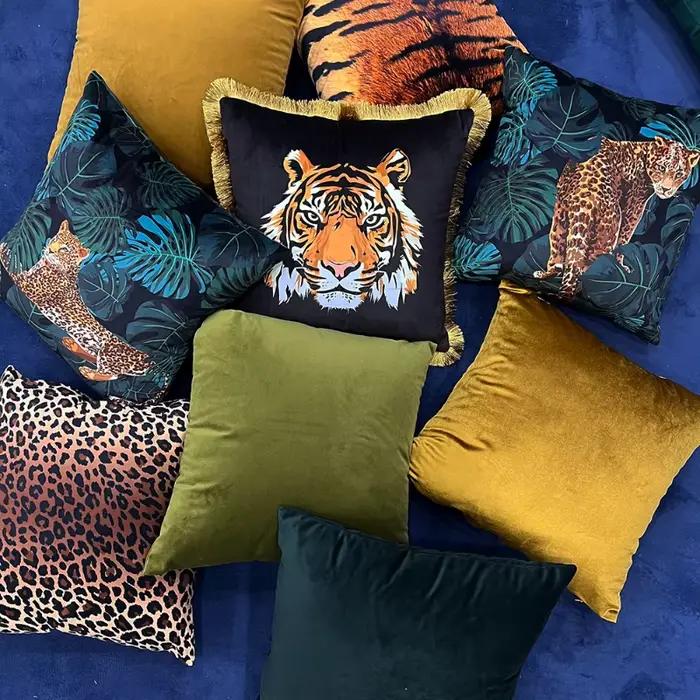 Housse de coussin en velours imprimé tigre léopard