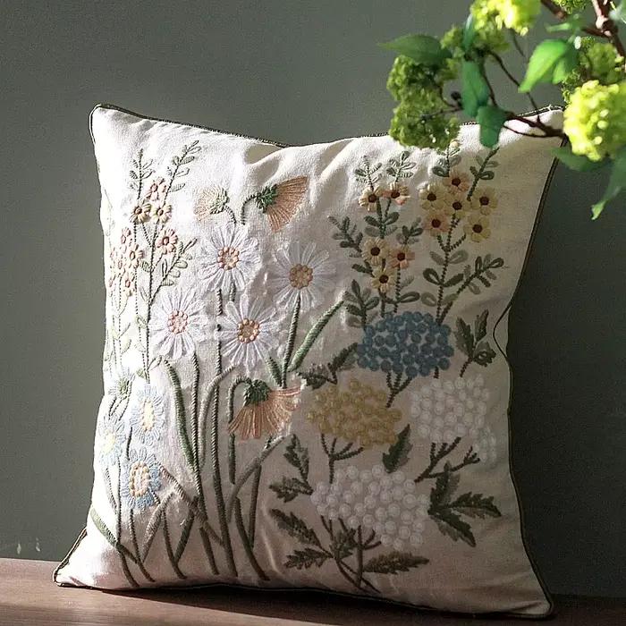 Juste de taie d'oreiller brodée de fleurs en coton et lin avec noyau