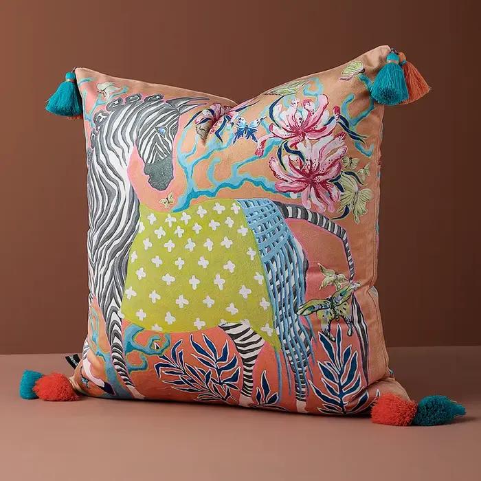Housse de coussin en velours cheval magique, taie d'oreiller carrée décorée, coque avec pompon, imprimé Animal Vintage, Double face pour lit et canapé