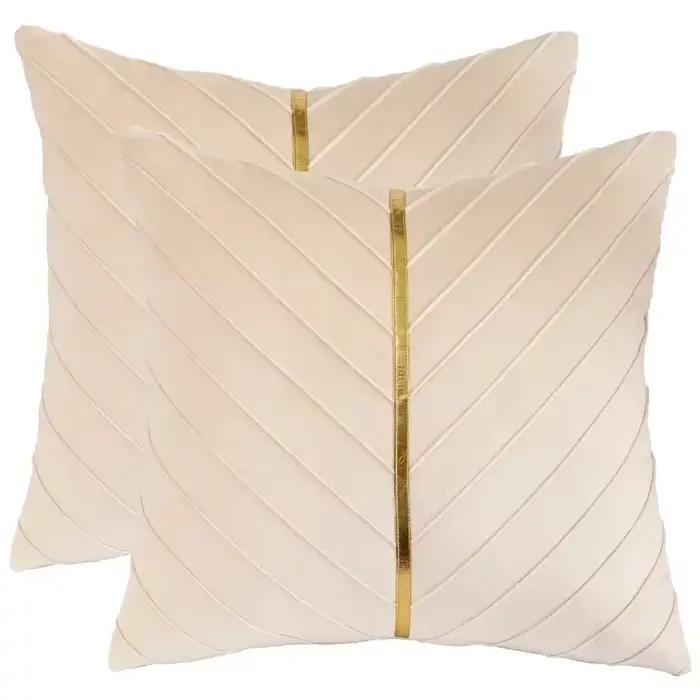 Housses de coussin en velours avec cuir doré