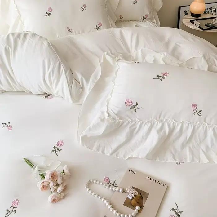 Ensemble de housse de couette brodée de roses
