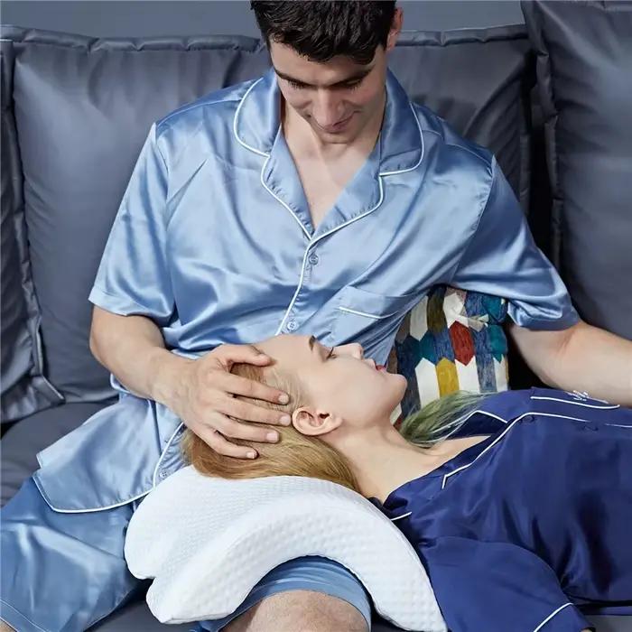 Oreiller orthopédique incurvé en forme de U pour le sommeil