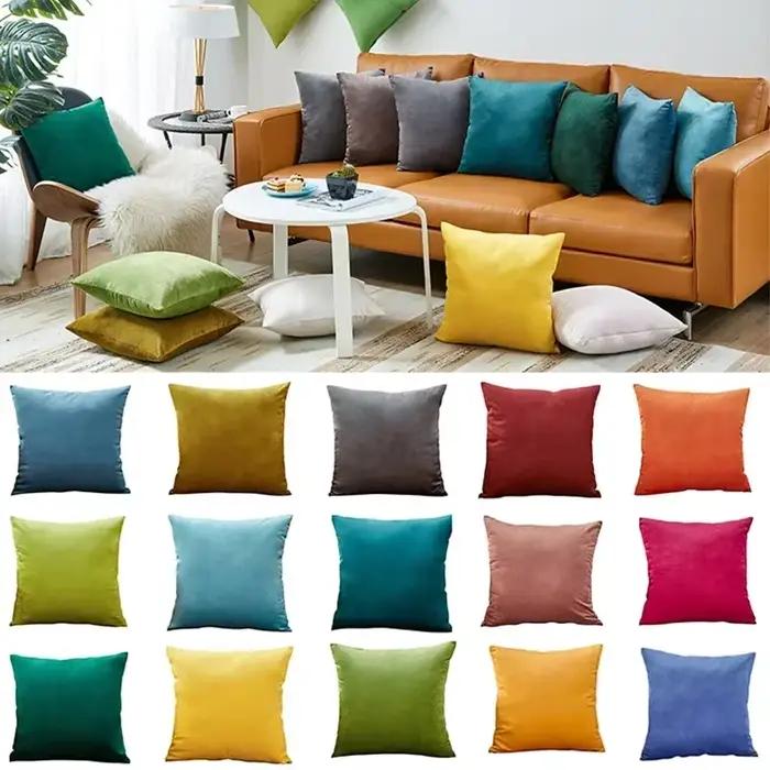 Juste de coussin décorative en velours gris foncé