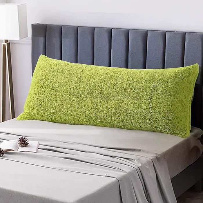 Housse de coussin en fausse laine d'agneau