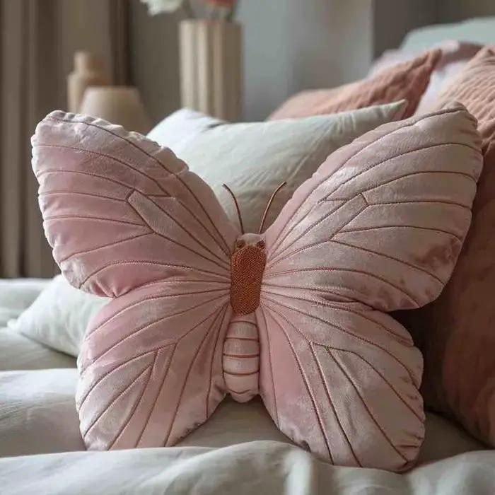 Oreiller papillon mignon Ins pour la décoration de la maison, oreiller extraterrestre créatif, tête de lit portable, canapé doux rose