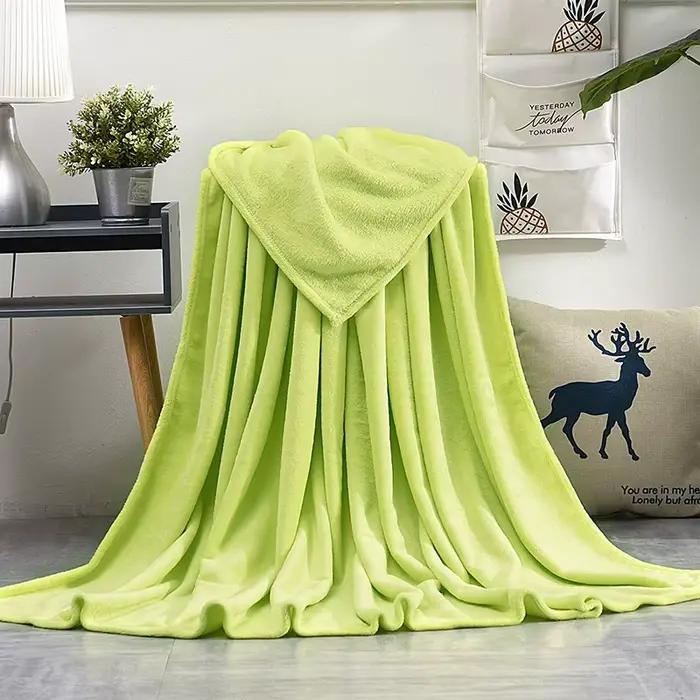 Couvertures chaudes et douces pour lits