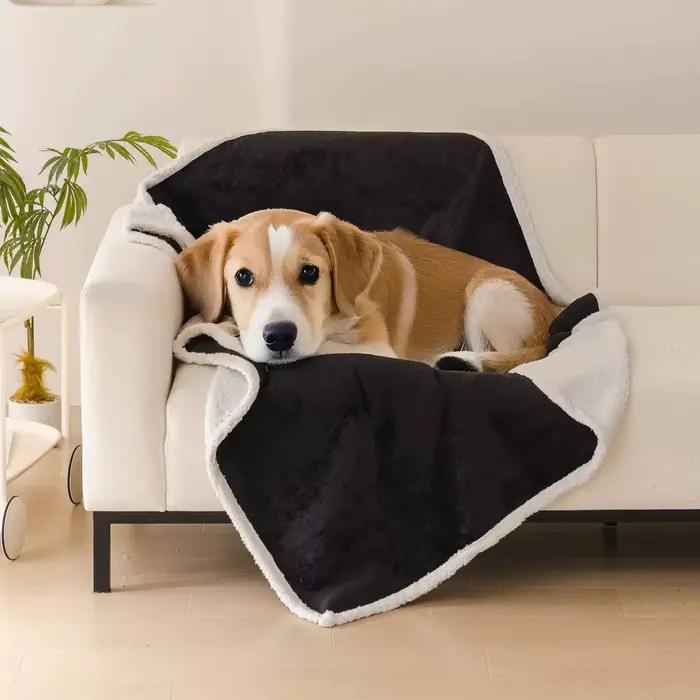 Couverture imperméable pour animaux de compagnie