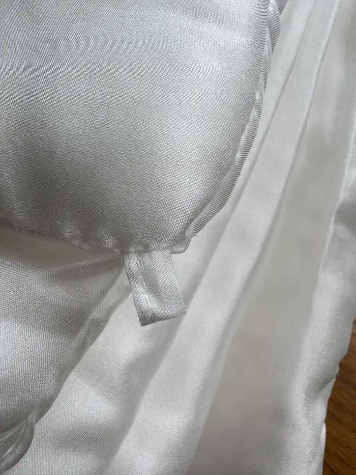 Quatre saisons, couette remplie de soie de mûrier 100%, couette en soie Pure Super légère avec housse de coquille de pongé en soie de 8 Mm, personnalisée SS01