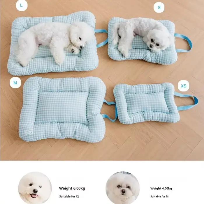 Coussin pour chien et chat à carreaux mignon