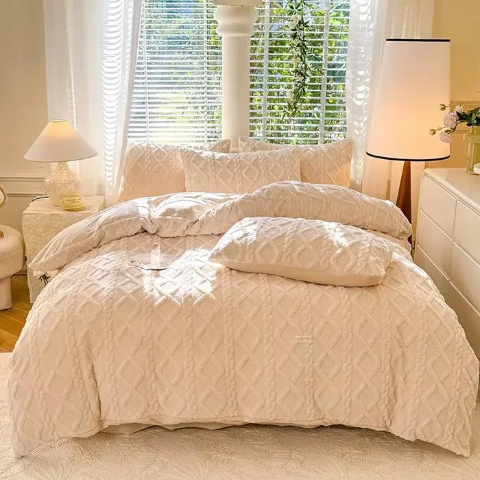 Housse de couette en taffetas uni style nordique, chaude et confortable pour l'automne et l'hiver, housse de couette simple et moelleuse, textile de maison