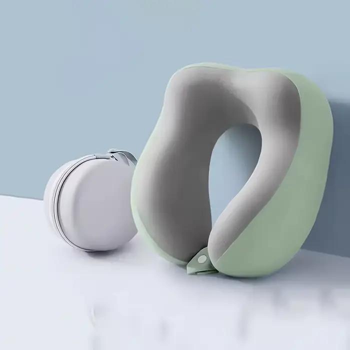 Oreiller cervical confortable en forme de U avec sac de rangement – idéal pour les voyages