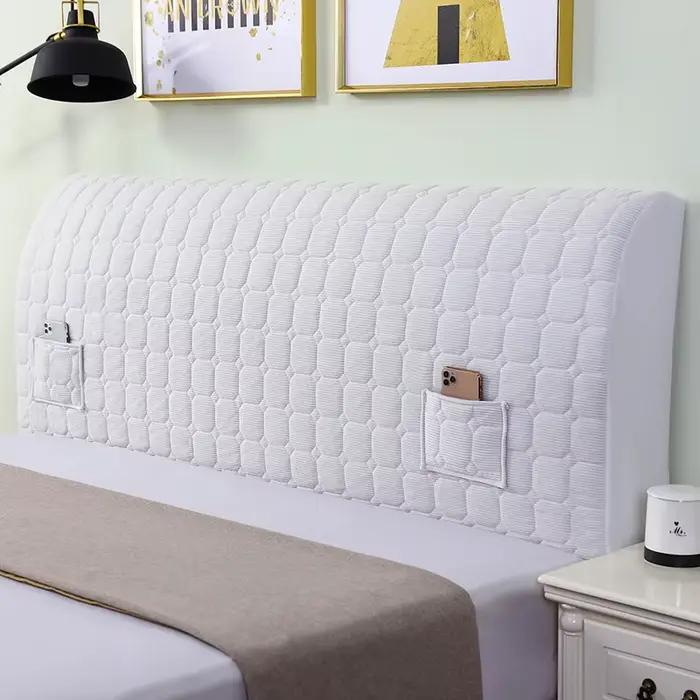 Housse de tête de lit matelassée en velours