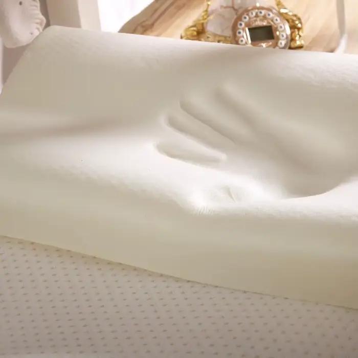 Oreiller orthopédique cervical en mousse à mémoire de forme pour adulte