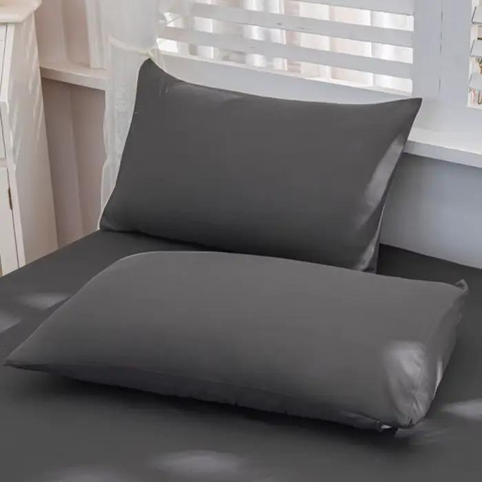 Housse de protection anti-poussière pour literie