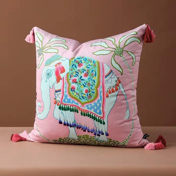 Housse de coussin en velours cheval magique, taie d'oreiller carrée décorée, coque avec pompon, imprimé Animal Vintage, Double face pour lit et canapé