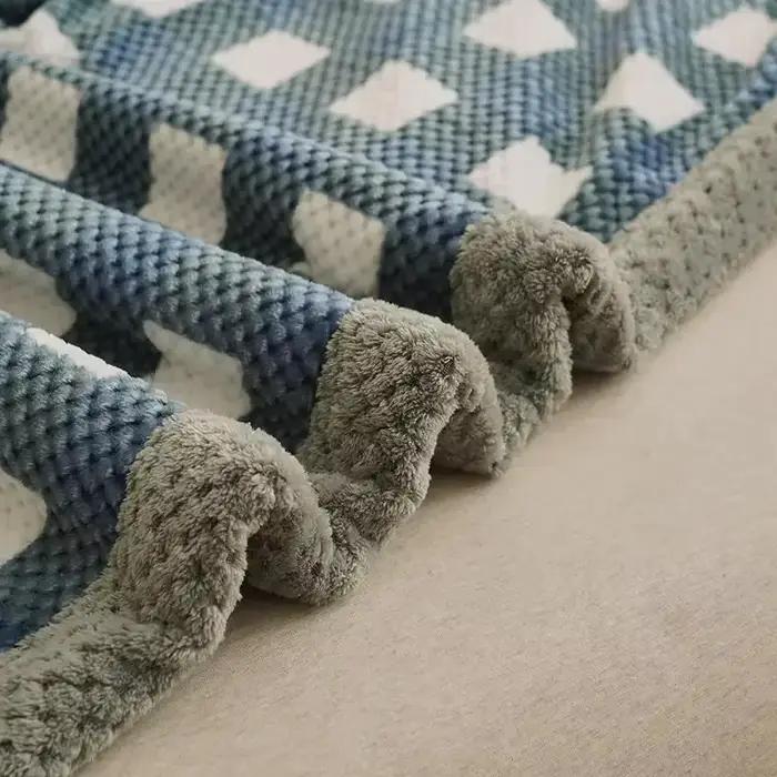 Couverture tricotée en fil de Chenille doux