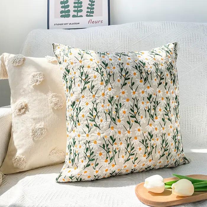 Taie d'oreiller florale brodée pour la décoration intérieure