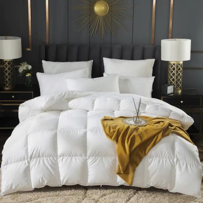 Couette en duvet d'oie 95% remplissage