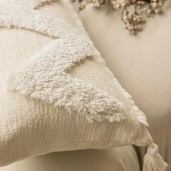 Housse de coussin capitonnée style Boho, taie d'oreiller décorative en Chenille avec pompon INS, blanc, rétro, pour canapé, salon, décoration de maison