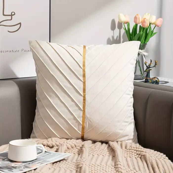 Housse de coussin carrée en velours doré gaufré