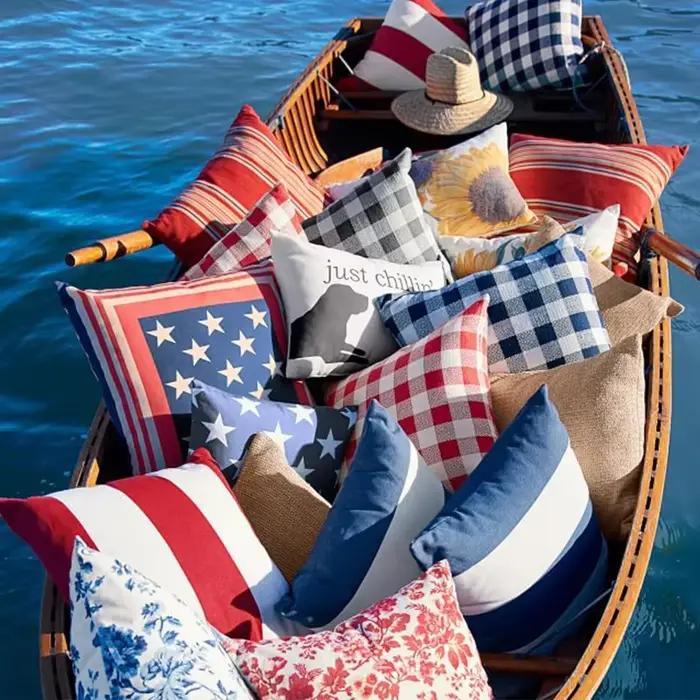 Juste de coussin géométrique en velours