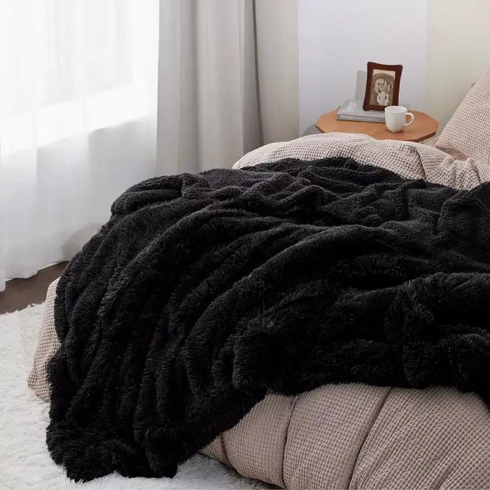 Couverture noire moelleuse