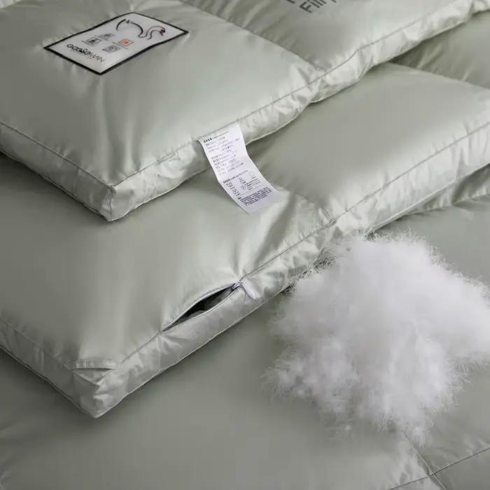 Couette en duvet d'oie 95% remplissage