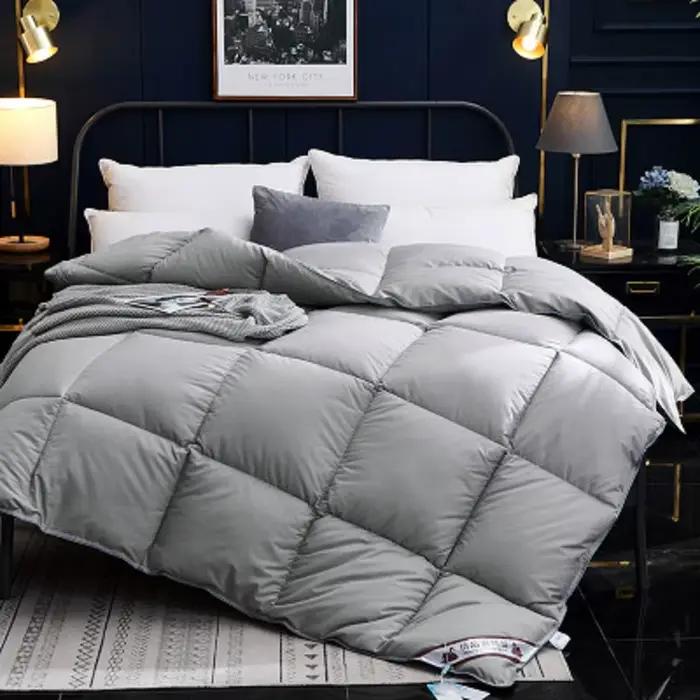 Couette en duvet d'oie d'hiver