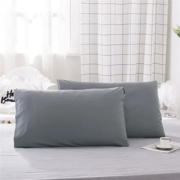 Taie d'oreiller luxueuse de couleur unie