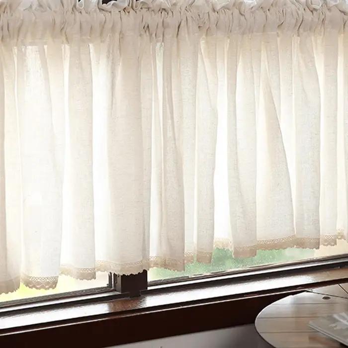 Les rideaux en lin et dentelle transparents conviennent à la décoration des fenêtres de la cuisine