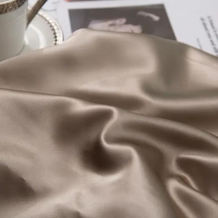 Taie d'oreiller en soie satinée pour mousse à mémoire de forme et oreiller en Latex