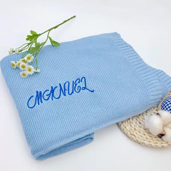 Couverture tricotée personnalisée pour bébé