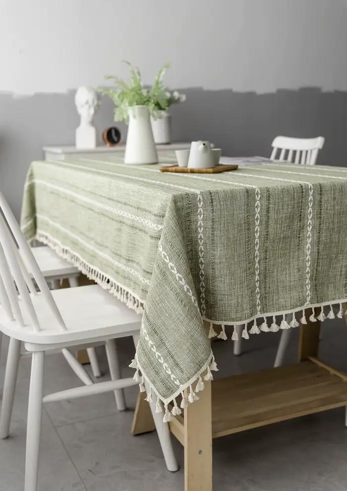 Nappe en coton et lin à rayures avec pompons, résistante aux taches et anti-poussière, pour la décor